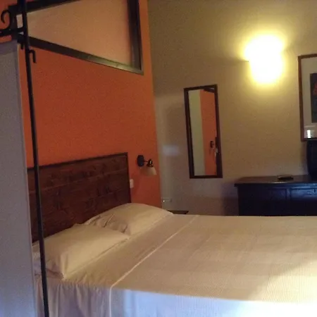 Spacious With Swimming Pool * Cingoli