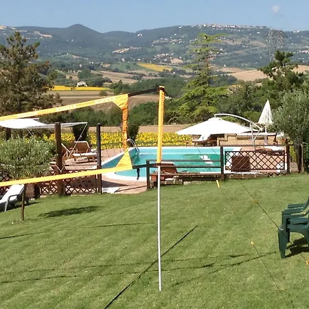 By With Garden Views Villa Cingoli