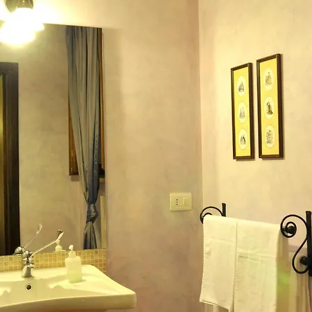 Villa Spacious With Swimming Pool